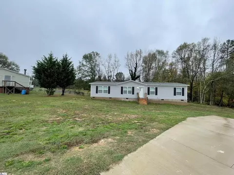 363 Sara Ann Ln, Roebuck, SC 29376