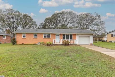 112 Page Dr, Greenville, SC 29611