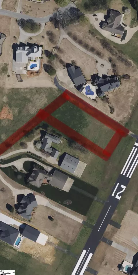 121 Landmark Dr, Greer, SC 29651