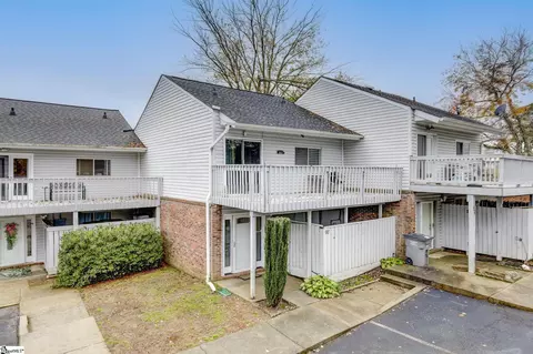 97 Topsail Ct, Greenville, SC 29611