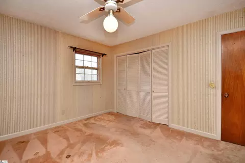 Bedroom - 106 Baker Ct, Easley, SC 29640 photo 6 of 8