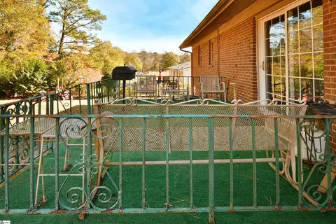 Exterior - 106 Baker Ct, Easley, SC 29640 photo 6 of 10