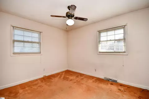Bedroom - 106 Baker Ct, Easley, SC 29640 photo 4 of 8