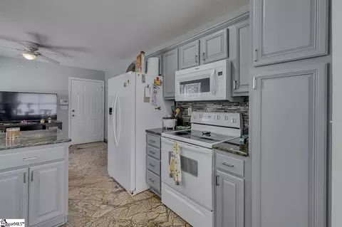 140 Colonial Dr, Greer, SC 29651 photo 23