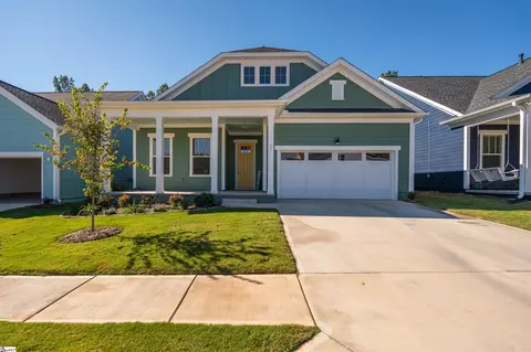 901 Glendon St, Greer, SC 29651
