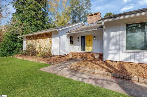 304 Huntington Rd, Easley, SC 29642