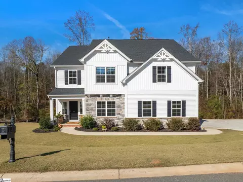 218 Avendell Dr, Easley, SC 29642