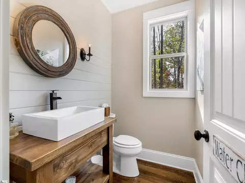 Bath - 25 Angleblade Rd, Landrum, SC 29356 photo 1 of 4