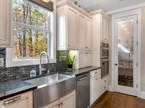 Kitchen - 25 Angleblade Rd, Landrum, SC 29356 photo 3 of 4