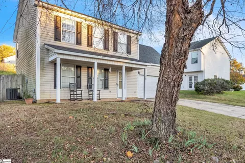 327 Hampton Ridge Dr, Greer, SC 29651 photo 2