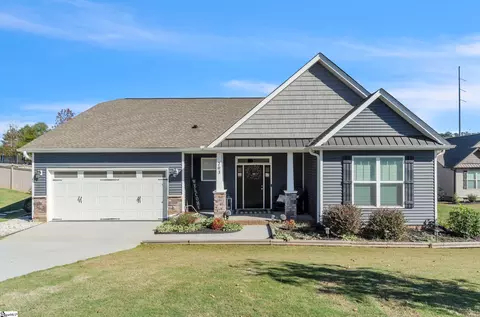 203 Spruce Creek Ct, Greer, SC 29651