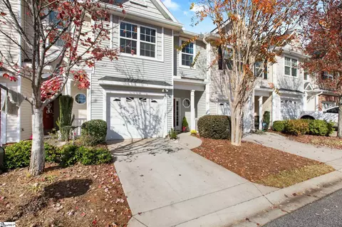 215 Shady Grove Dr, Simpsonville, SC 29681