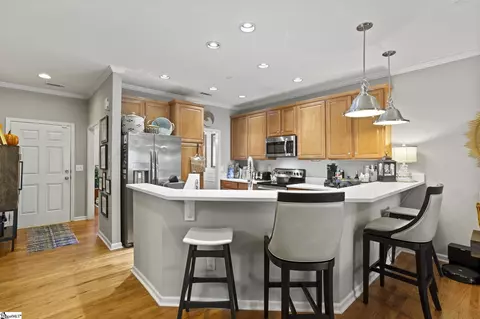 Kitchen - 60 Reddington Dr, Greer, SC 29650 photo 2 of 4