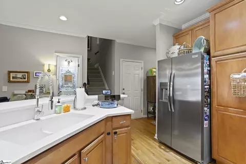 Kitchen - 60 Reddington Dr, Greer, SC 29650 photo 4 of 4