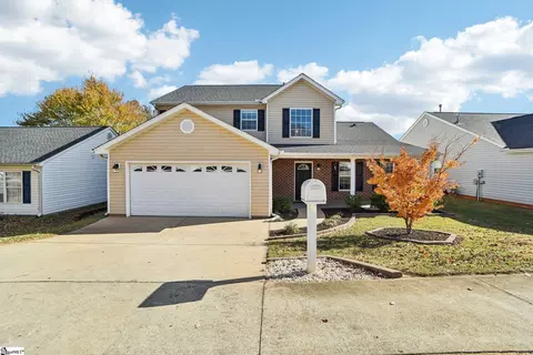 12 Seaside Ln, Greer, SC 29650