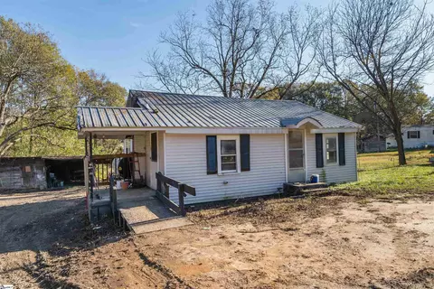 929 Allen St, Woodruff, SC 29388