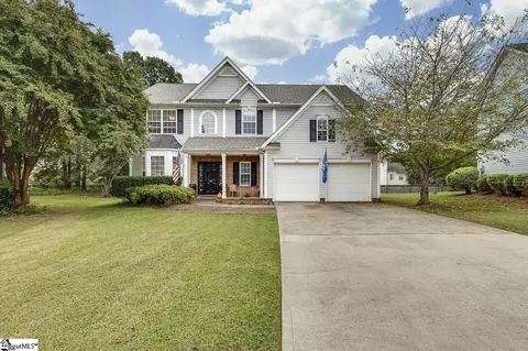18 Shadowrock Ct, Simpsonville, SC 29681