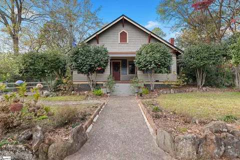 104 Briarcliff Dr, Greenville, SC 29607