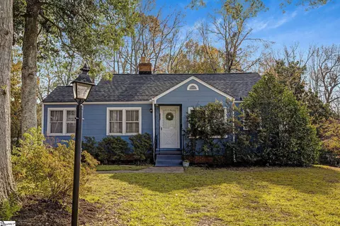 122 Wedgewood Dr, Greenville, SC 29609