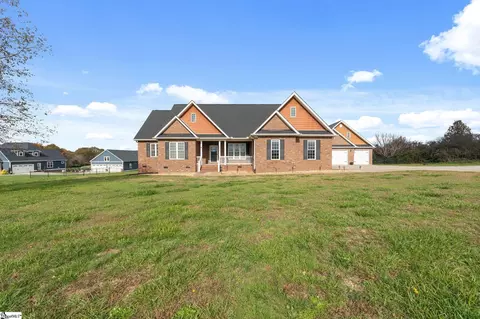 106 Pritchards Dr, Anderson, SC 29625