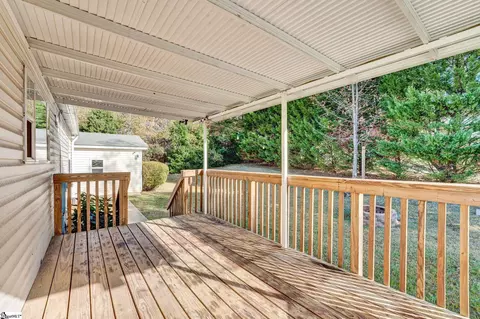 108 Crest Ln, Easley, SC 29640 photo 16