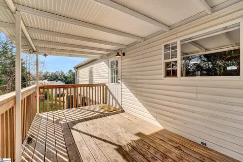 108 Crest Ln, Easley, SC 29640 photo 17