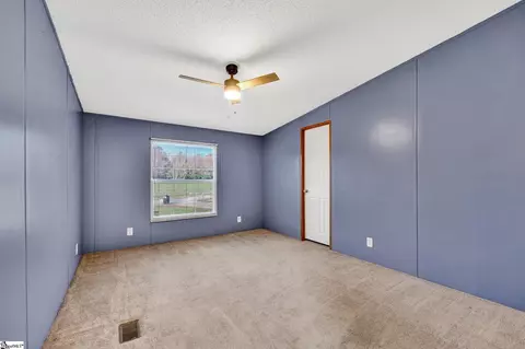 108 Crest Ln, Easley, SC 29640 photo 13