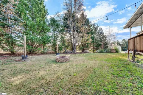 108 Crest Ln, Easley, SC 29640 photo 18
