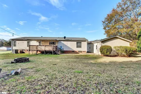108 Crest Ln, Easley, SC 29640 photo 19