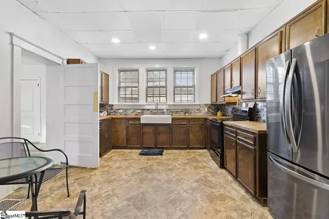 Kitchen - 40 Smith St, Ware Shoals, SC 29692 photo 3 of 3