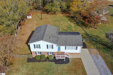 View/Area - 5 Latimer St, Honea Path, SC 29654 photo 1 of 5