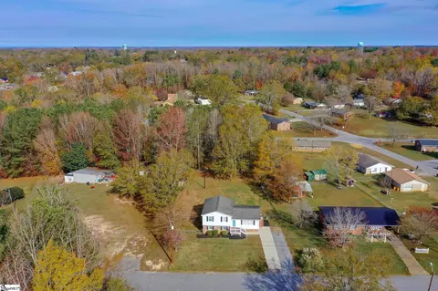 View/Area - 5 Latimer St, Honea Path, SC 29654 photo 2 of 5