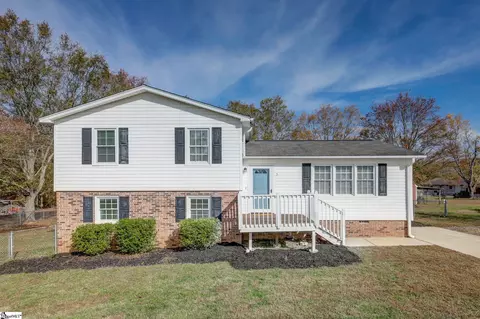5 Latimer St, Honea Path, SC 29654