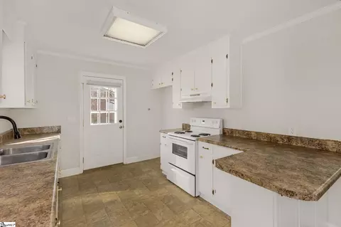 Kitchen - 5 Latimer St, Honea Path, SC 29654 photo 4 of 5