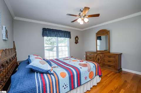 Bedroom - 108 E Commodore Dr, Cross Hill, SC 29332 photo 4 of 9