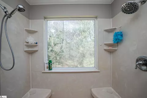 Bath - 108 E Commodore Dr, Cross Hill, SC 29332 photo 3 of 5
