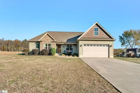 121 Clearview Hts, Boiling Springs, SC 29316