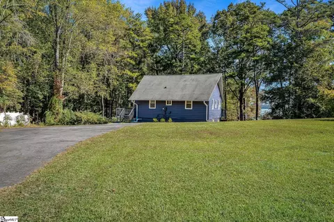 501 Broyles Pt, Townville, SC 29689