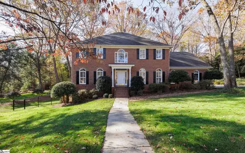 4 Somerset Pl, Greer, SC 29650