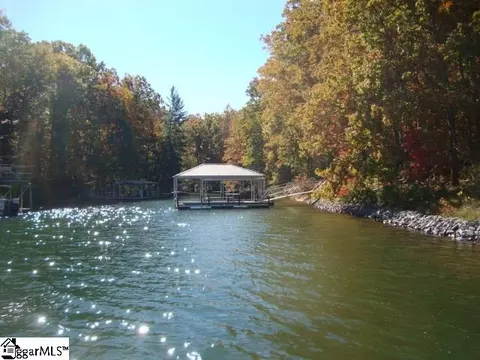 5 Dodgins Ln, Seneca, SC 29672 photo 2