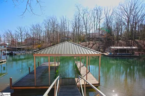 6 Dodgins Ln, Seneca, SC 29672 photo 6