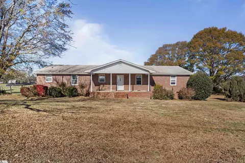 103 Andrews Rd, Fountain Inn, SC 29644