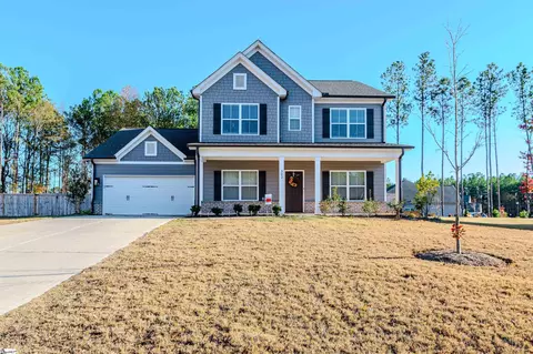 302 Whisper Wood Ct, Fountain Inn, SC 29644