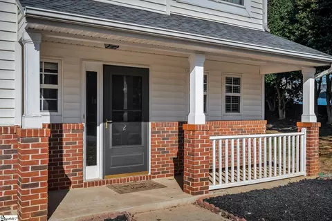 2 Stockbridge Dr, Greer, SC 29650 photo 4