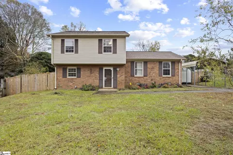 108 Beaverdale Ct, Simpsonville, SC 29681