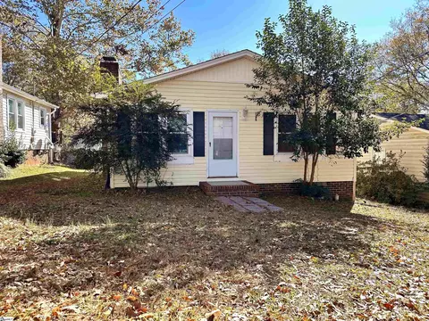 124 Brookview Cir, Greenville, SC 29605