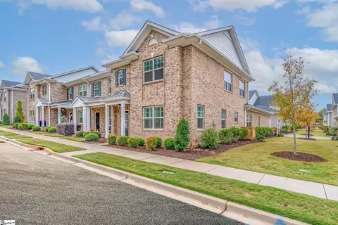 320 Danvers Rd, Greenville, SC 29607