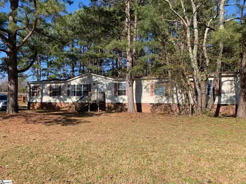 796 Apple Orchard Rd, Inman, SC 29349