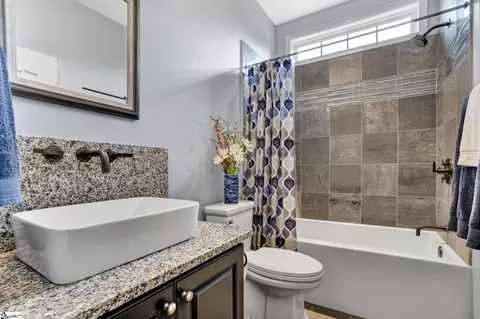 Bath - 4 Barnstable Ct, Greer, SC 29650 photo 3 of 5