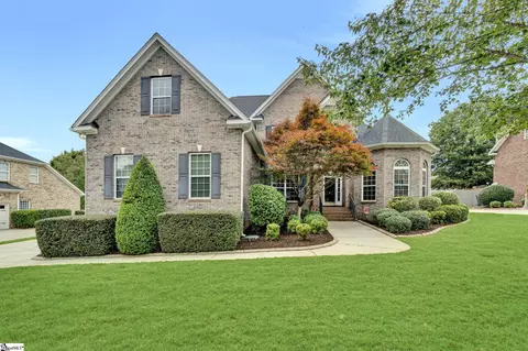 4 Barnstable Ct, Greer, SC 29650